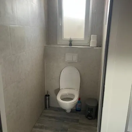 - Location Saisonniere