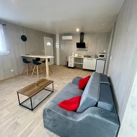 - Location Saisonniere *