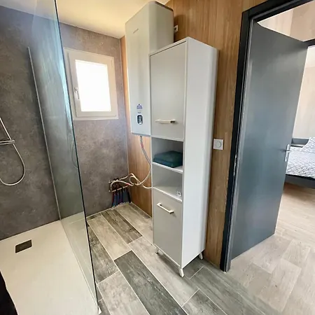 - Location Saisonniere